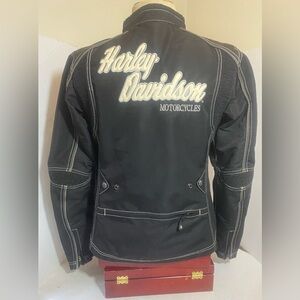 🏷️SOLD🏷️ Harley Davidson Ladies Cream And Black Riding  Jacket